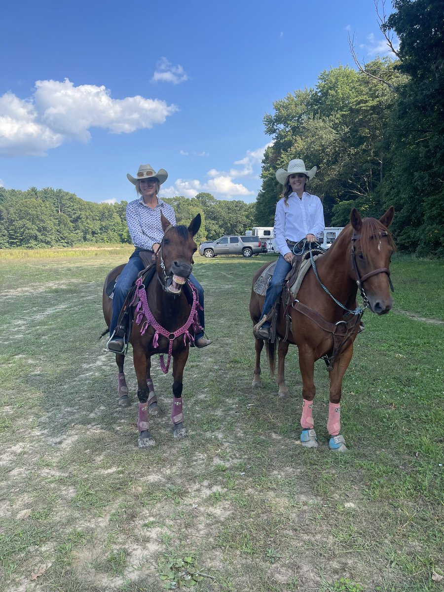 pariscoffin's tweet photo. the crazy horse girls duo is back once again 😈 https://t.co/VHxYpji0td