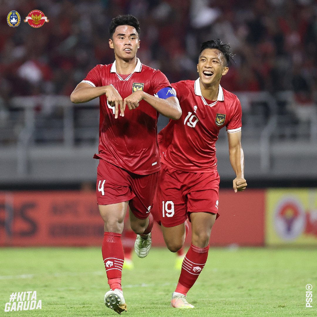 idextratime's tweet photo. #KualifikasiAFCU20 
FT : Indonesia 3-2 Vietnam

⚽ Marselino 59'
⚽ Ferarri 81'
⚽ Rabbani 84'
-
⚽ Nguyen 65' 78'

GARUDA MUDA LOLOS KE PIALA ASIA! 🇮🇩😭😭😭😭😭 https://t.co/FSNAlrgqd7