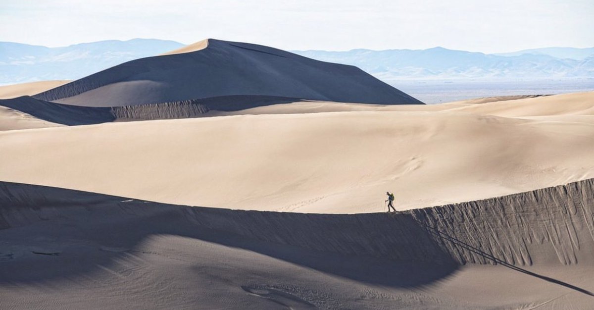 Dünyayı anlamak söz konusu olduğunda, değerlere sahip olmayan gerçekler olamaz.