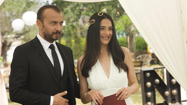 lastdaisyflower's tweet photo. bahsetme kimselere yaramızda kalsın 

ÖzlenenYaz SonYaz https://t.co/EbLS0odhfV