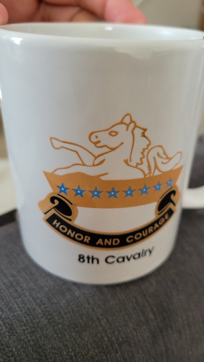 Lobos505's tweet photo. #SundayMorning #CoffeeTime to make the day #cavtastic!
@jr_liscano #goarmor https://t.co/x7QOmBNvd8