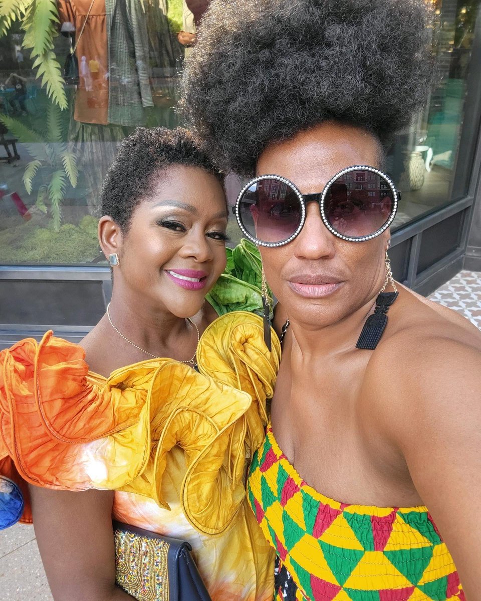 DrFatuForna's tweet photo. We shut down ATL last night - 200 beautiful women doctors from all over the US. Fierce and fabulous in our African attire. #TheWomanKing was so powerful! It reminded us of who we are and what our potential is … 💕🌍
y’all go see the movie! @JohnBoyega @violadavis thank you 😘 https://t.co/eJdN6xzvMm