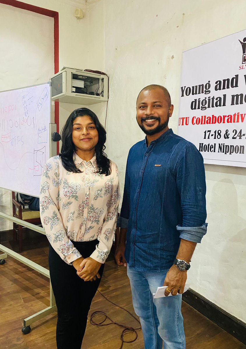 BuduMalli's tweet photo. තවත් එක් සාර්ථක වැඩමුළුවක අවසානය. දින දෙක තුලම අපේ තරුණ ජනමාධ්‍යවේදීන් Digital තාක්ෂණය, ජනමාධ්‍ය සඳහා යොදාගන්නේ කෙසේද සහ එහි අනිසි බලපෑම් අවම කරන්නේ කෙසේද යන්න ගැන පුළුල් අවබෝධයක් ලබා ගත්තේය. ඔවුන් ඉතා හොඳ ප්‍රශ්ණ යොමු කලේය @ifjasiapacific #SLWJA #Media #SriLanka #DigitalLK https://t.co/o5aeaxdV4t