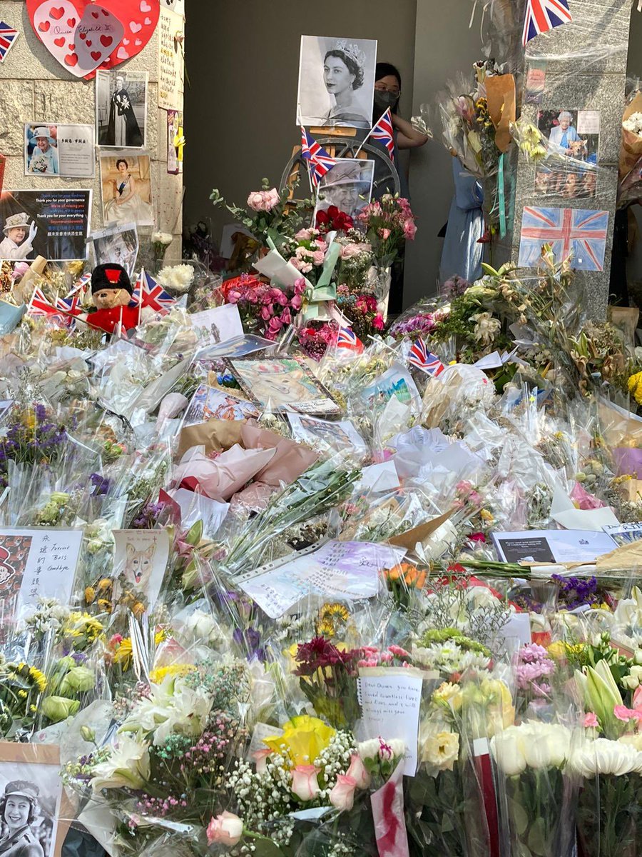 Lectortko's tweet image. Our Queen