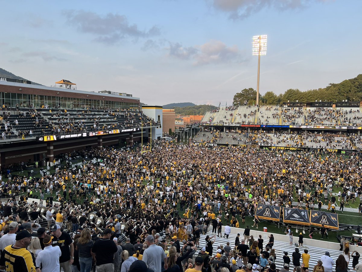 RonSutphin's tweet photo. As a grown man with a family, a job, and a mortgage - I have to admit that I have lost my voice this morning. @coach_sclark @AppChancellor @AppState_FB https://t.co/r38UXGg8qU
