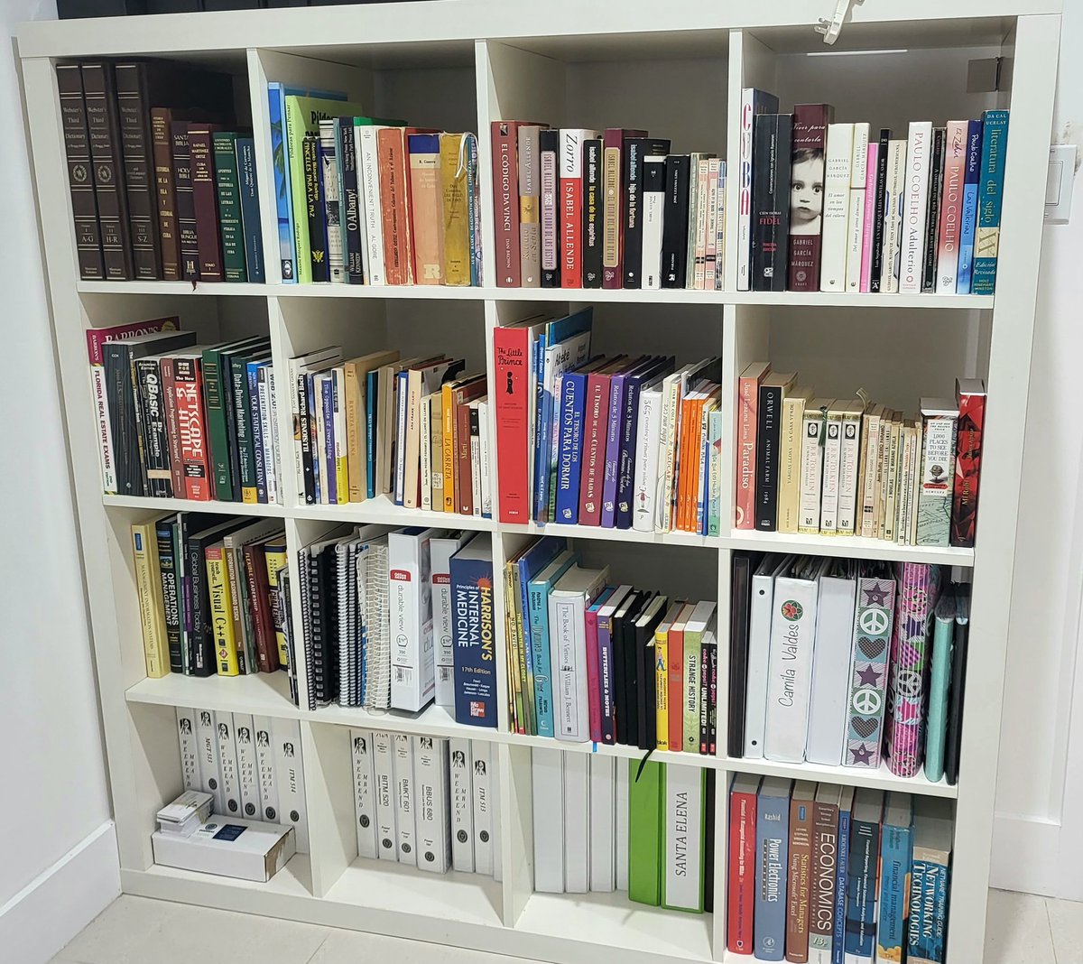 MiRubiLibro's tweet photo. Ver estas fotos me llenan de orgullo e impulso ❤️

#MiRubi_elLibro #MiRubi
#RebecaAlpizar  #recomendaciónliteraria #parati #librosrecomendados #amoraloslibros #kindleunlimited #Amazon #BookTwitter #libros #MiRubiLibro #Rojo #Rubi #Leer #lecturasrecomendadas #novelas #historias https://t.co/NJ27gXT9yU