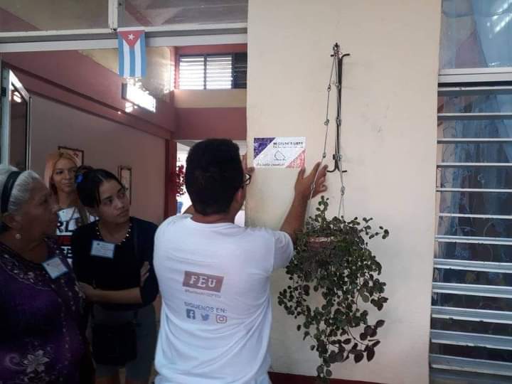 YanetsyCubana's tweet photo. En #Bayamo nuestros colegios listos para dar el sí por el #CódigoDeLasFamilias este 25 de septiembre @DiazCanelB @DrRobertoMOjeda @CapoNapoles @EduardoLpezLey3 @CapoNapoles https://t.co/mNrghK6TIs
