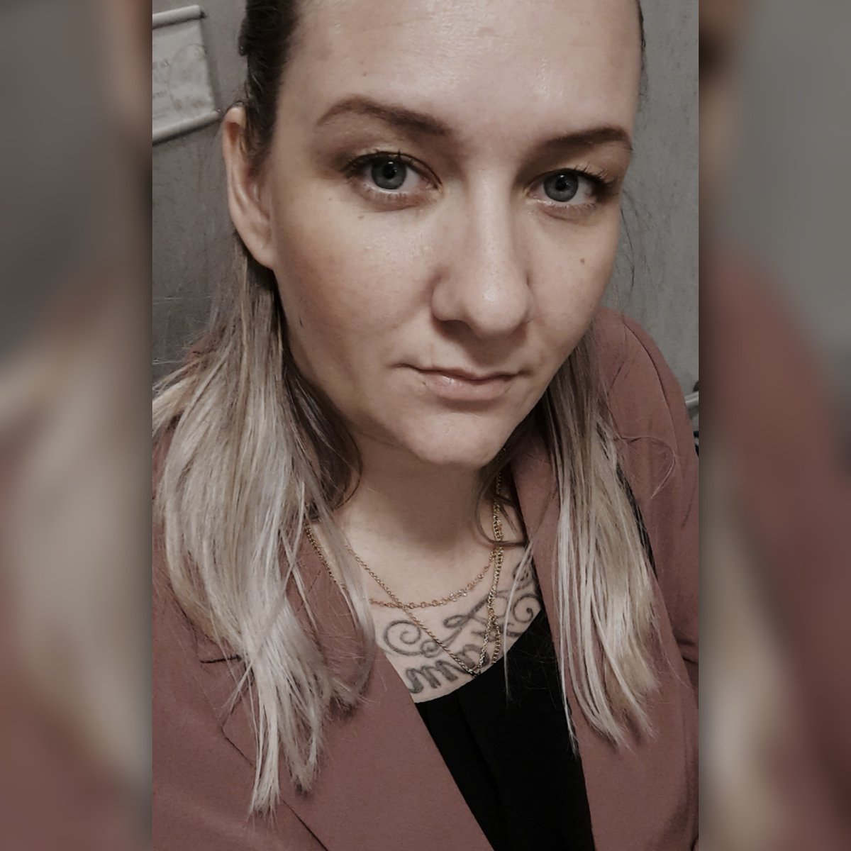 Rikah89's tweet photo. #NewProfilePic #backtoblonde https://t.co/w1Xo9CAz5p