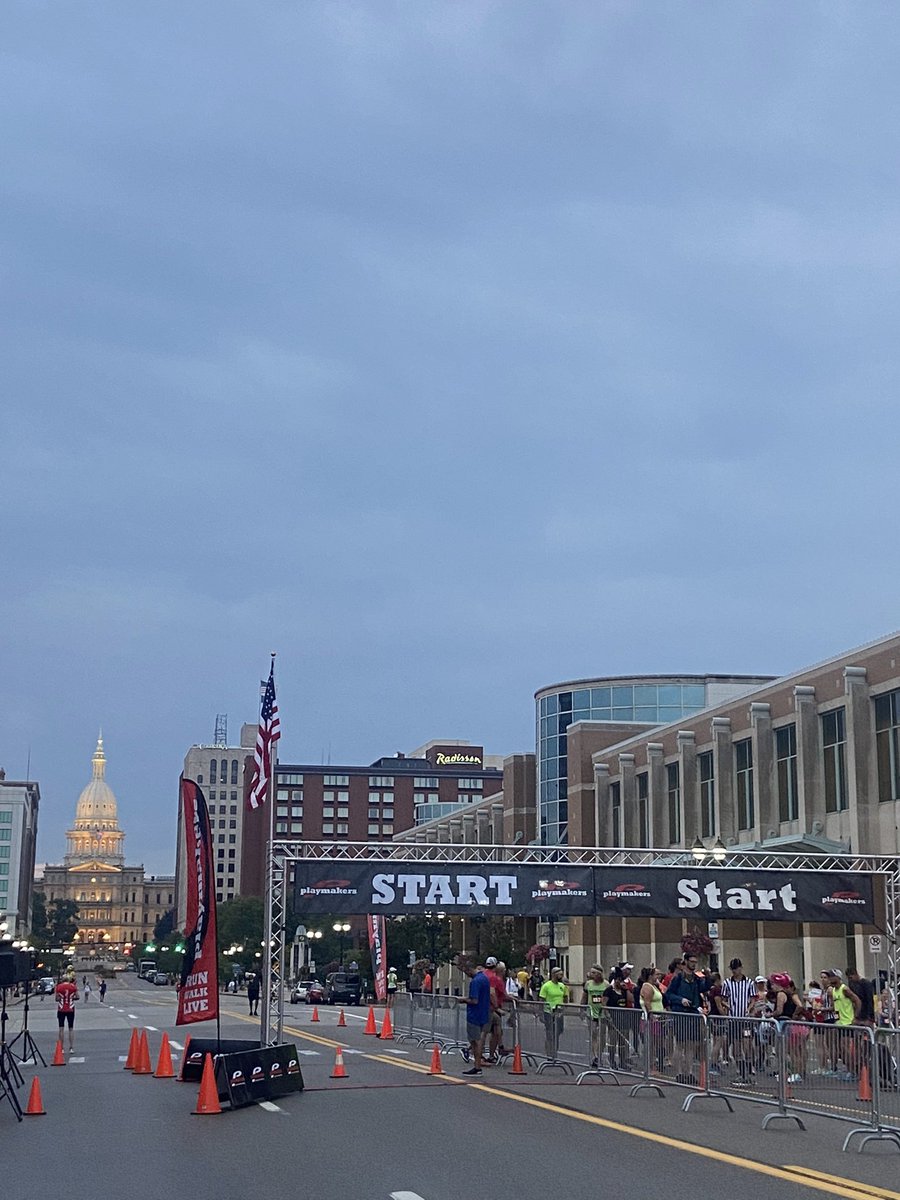 joshcowenMI's tweet photo. Taking a break from worrying about anti-democracy school privatization to run 13.1 miles around our #puremichigan capital for a couple of hours π€£ #runcapcity https://t.co/bWH0u6GX1B