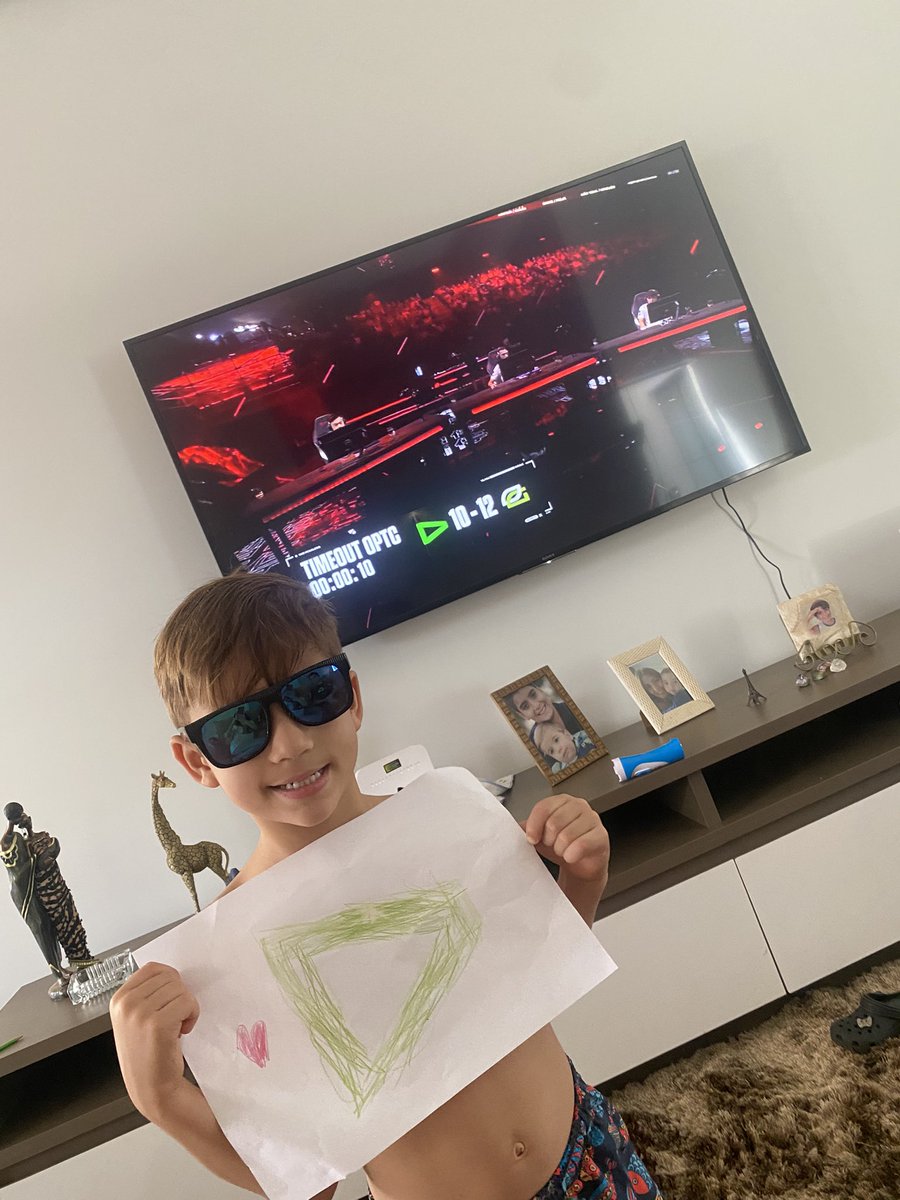 lilboomat's tweet photo. Pela gente! https://t.co/xV9jCOcwd3