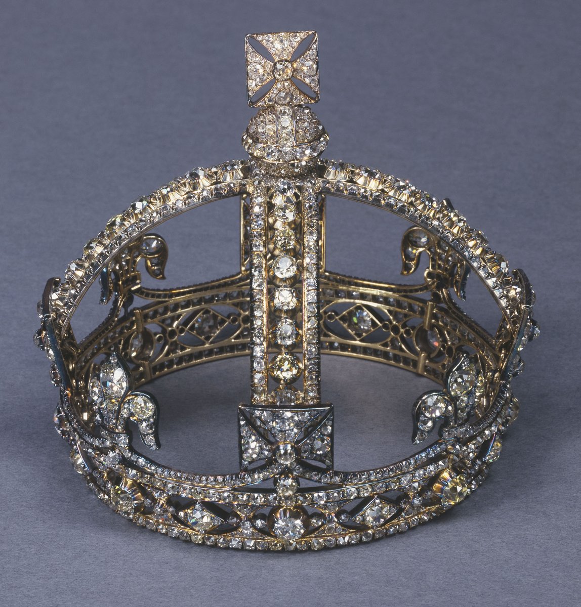 WikiVictorian on Twitter "Queen Victoria's Small Diamond Crown, 1870