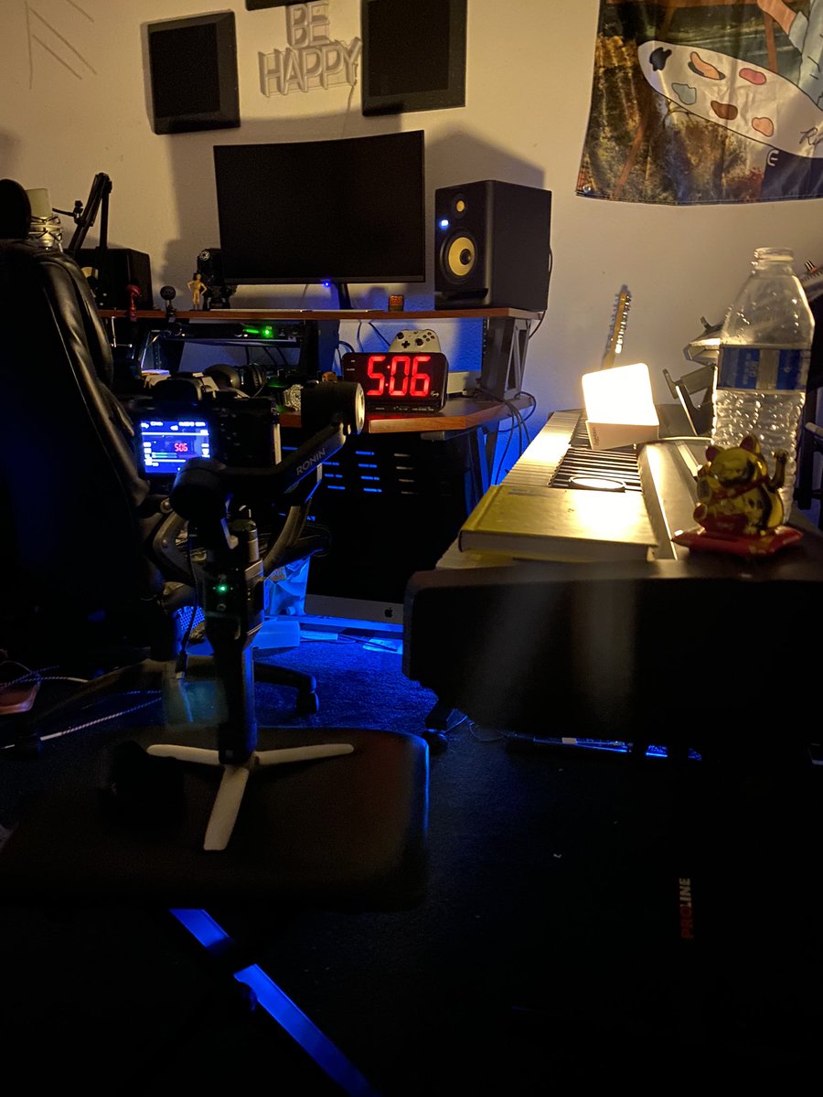 my first ever music video out now on YouTube 🤝 youtu.be/XSEvwkY3uRs