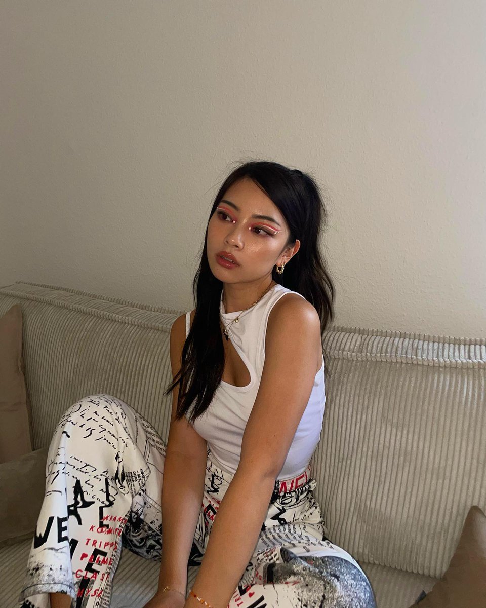 _Ivy_White_'s tweet photo. Mostrando minha beleza para vocês😉😂❤️ https://t.co/PPWGoPZf2P