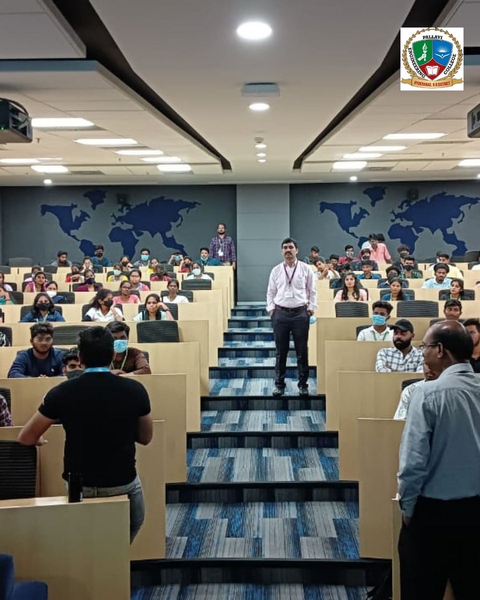 Krishnaveni_B_L's tweet photo. At Infosys ECC(Employees Care Center) seminar hall 

A wonderful session with Nivas sir 
He explained about tire 1,tire 2,tire 3 technologies ,his experience and clarified many doubts.
Once again thanks to @NivasPCS sir and @Sridhar sir for explaining all of our technical doubts. https://t.co/SS4RKAqTDg