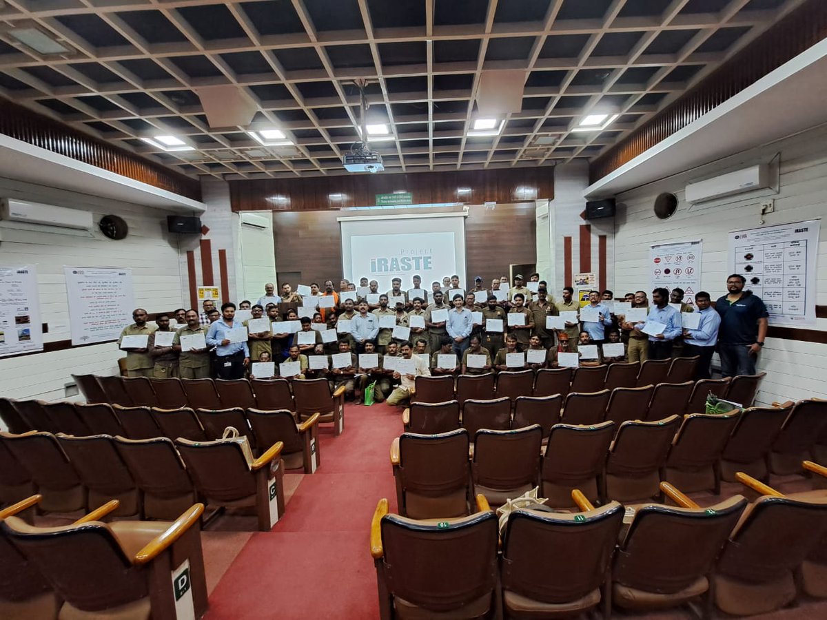 inai_ai's tweet photo. Project iRASTE successfully concluded the 2nd session of the driver training series “Defensive Driving &amp; Driver Assistance through AI”. Covered 400 drivers over 6 days. Greyspots module is the new addition. @ngpnmc @iiit_hyderabad @IntelIndia @MahindraRise @CSIRCRRI @IHUB_Data https://t.co/hhjI2WPHAQ