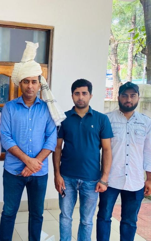 IkhlaqTabassum1's tweet photo. We the Trible community humbled &amp; grateful fr ur assistance &amp; help by giving us GB Hostels,Tribal Schools &amp; mny lovely gifts.
You’re a God Almighty's blessing to us, Thank u fr being our angel. Take our heartiest thnks fr ur excellent leadership.
@manojsinha
@diprjk
@listenshahid https://t.co/HI3Snd6T7K