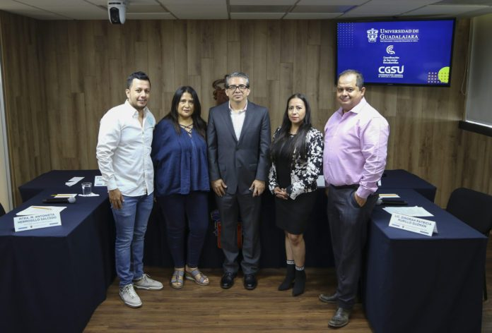 monitoruniversi's tweet photo. Abre @udg_oficial  inscripciones a cursos de preparación para el examen de admisión a licenciatura. @DGETI_mx @HolaJalisco @GobiernoJalisco @MilenioJalisco @TVAztecaJalisco @FEU_UdeG  https://t.co/Hw7qCaQUp0 a través de @monitoruniversi https://t.co/WlTU4Z5C3M