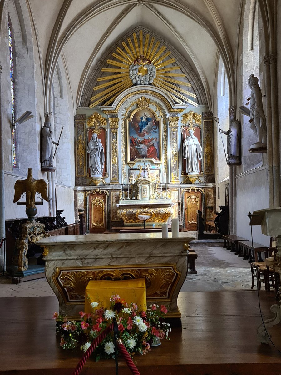 natasja_dankers's tweet photo. #SainteMereEglise tijdens operatie #Overlord bleef de Amerikaanse parachutist #JohnSteele aan deze kerk hangen (5 op 6 juni 1944) #UtahBeach D-Day #Normandie https://t.co/bZVa3DTMlS