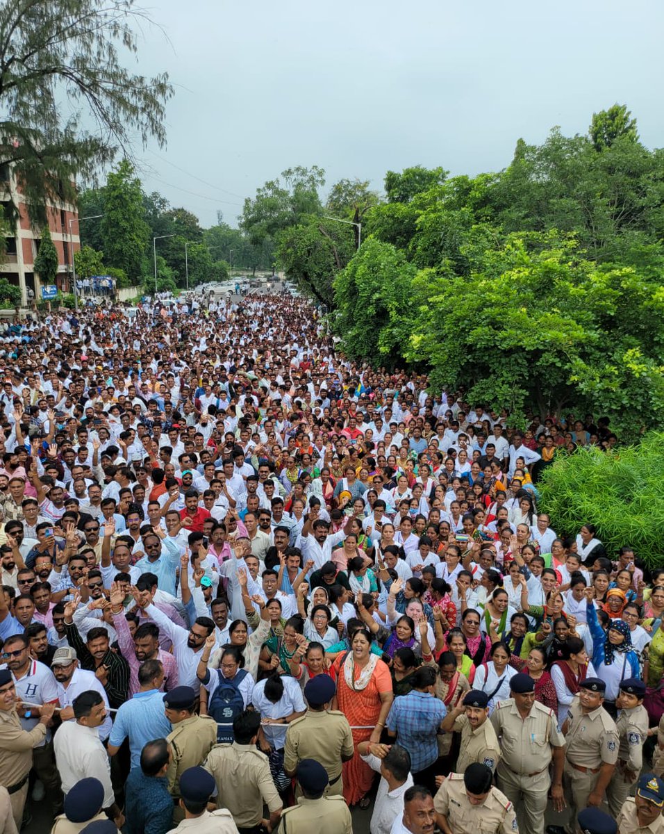 #NO_OPS_NO_VOTE_GUJARAT
#Gradepay 2400-4400-4600
#સમાનકામસમાનવેતન
#Fixpayremove

<a href="/CMOGuj/">CMO Gujarat</a> <a href="/PMOIndia/">PMO India</a>
<a href="/ArvindKejriwal/">Arvind Kejriwal</a> <a href="/Bhupendrapbjp/">Bhupendra Patel</a> <a href="/VtvGujarati/">VTV Gujarati News and Beyond</a> <a href="/RonakABPAsmita/">Ronak patel</a> <a href="/abpasmitatv/">ABP Asmita</a> <a href="/devanshijoshi71/">Devanshi Joshi</a> <a href="/isudan_gadhvi/">Isudan Gadhvi</a> <a href="/Gopal_Italia/">Gopal Italia</a> <a href="/BJP4Gujarat/">BJP Gujarat</a> <a href="/AAPGujarat/">AAP Gujarat</a> <a href="/GujaratCongres2/">Gujarat Congress</a> <a href="/INCIndia/">Congress</a>