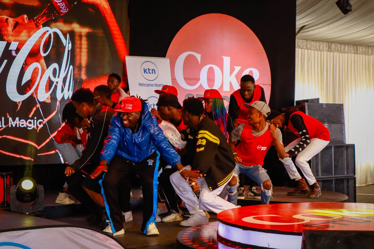 The6Sixth_'s tweet photo. On Saturday i directed a bad ass show courtesy of @CocaCola at the Greenspan Mall in the 254's capital produced by @purity_nelima 
I definately had the best time of my life. 
Oh and just like i always say, THIS IS VISUAL INTELLIGENCE. 
CC @ayoofilms @Joedebestt @Claudianaisabwa https://t.co/aTXlSMefZu