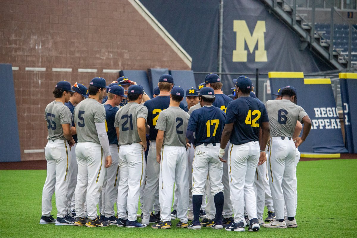 umichbaseball tweet picture