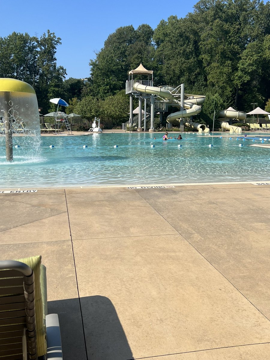 AmandaAndere's tweet photo. This #worktravellife summer I fell off. My goal was 4 consecutive weeks of at least 5 days of working out/closing my rings. I did it! It’s the last day of the pool so enjoying church and time with my Buddy and Favorite. A perfect way to start the Sabbath. https://t.co/tlMALmqFlL