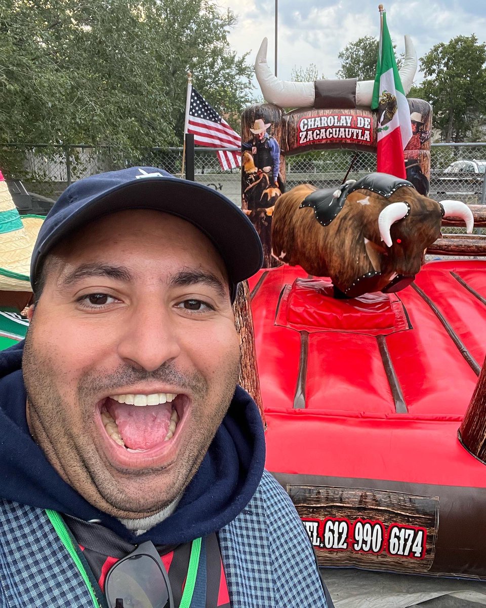airhasiescardo's tweet photo. Mexican And El Salvadoran Independence Celebration 2022 this past week in The Twin Cities! #LifeInMinny #HasiAganistTheWorld https://t.co/OijlhAeM0X