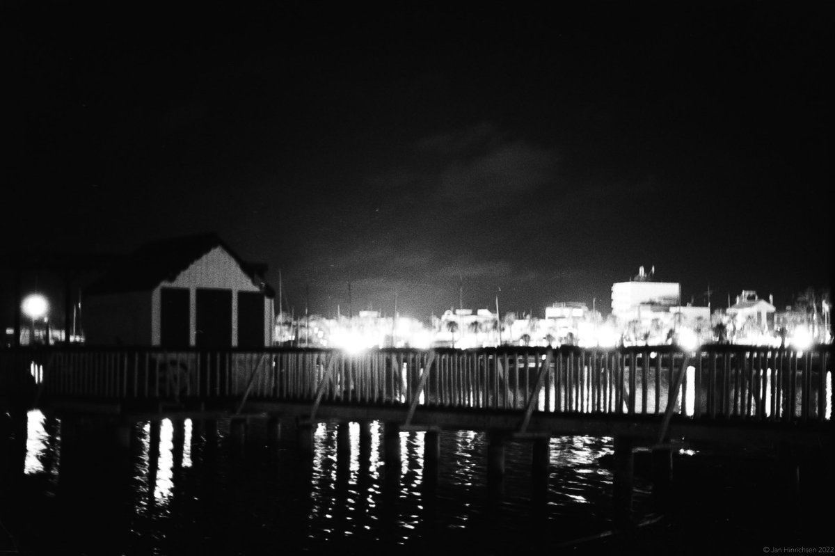 jhinrichsen82's tweet photo. #monochrome #blackandwhitephotography #photography #analogue #35mm #streetphotography #canonphotography https://t.co/IdGnweFlz0