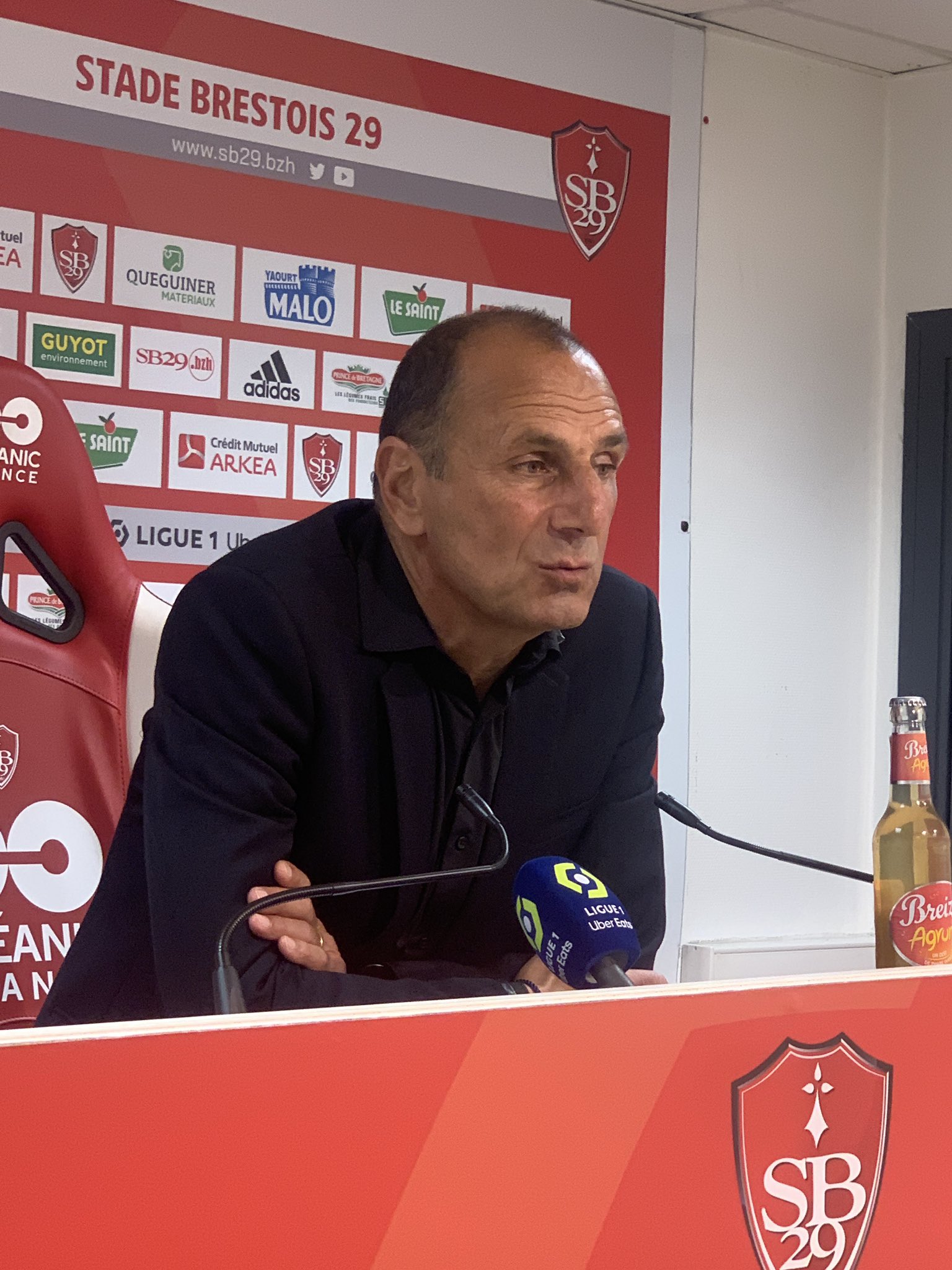 Stade Brestois 29 On Twitter SB29ACA M Der Zakarian Les 