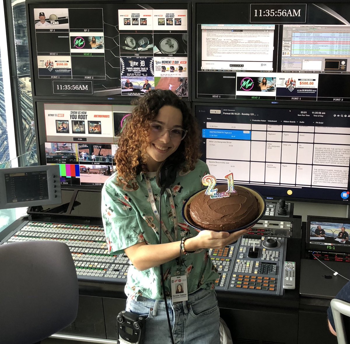 Happy 21st Birthday ⁦<a href="/kenziecassar8/">Mackenzie Cassar</a>⁩ 
#detroitroots