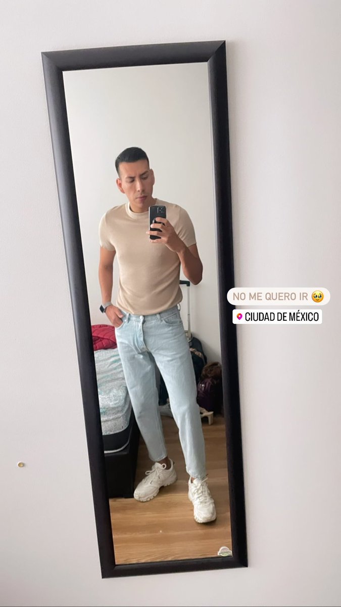 E_rickest's tweet photo. 🥹 alguien adópteme no quiero regresar a monterrey https://t.co/Su4zg7Pv9P