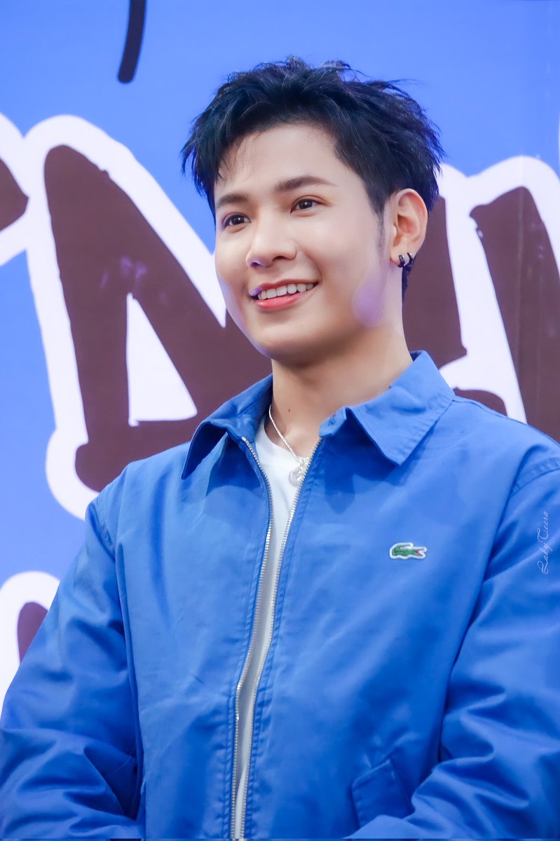 LAky2211's tweet photo. [220903] Singto Anywhere Anytime
#DEVYANYWHEREANYTIME 
#DevyxSingto
#SingtoPrachaya
#สมุนจ้าวป่า https://t.co/Cv8aUY5u4P