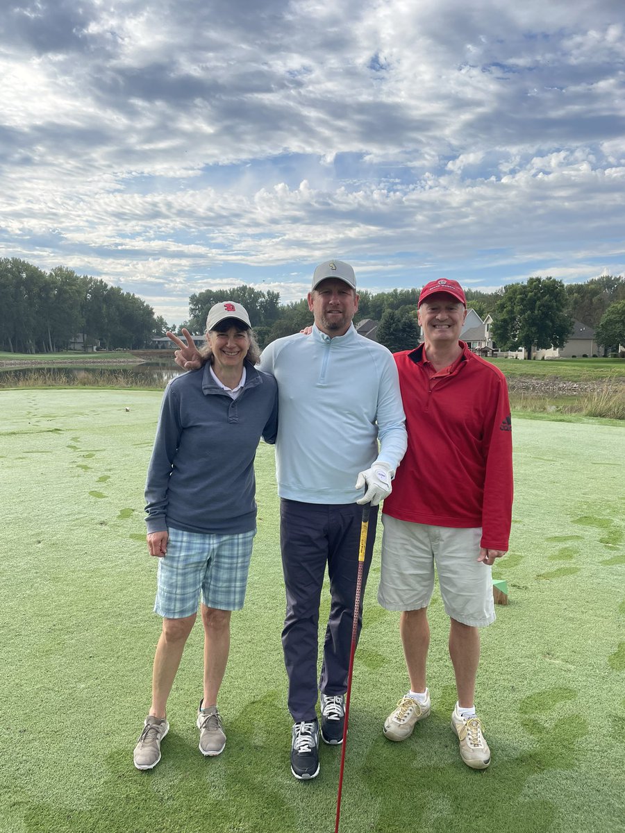 Met an old friend at the Dunes,    former <a href="/SDCoyotesMBB/">South Dakota Men's Basketball</a> assistant and current <a href="/Raptors/">Toronto Raptors</a> Head Coach, Nick Nurse with <a href="/TinaK21/">Tina Keller</a>