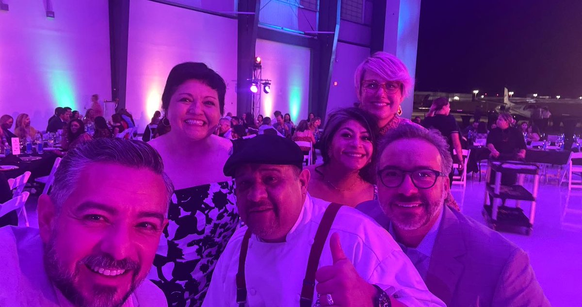 CesarJBlanco's tweet photo. Had a blast at @progress321ep’s “One Region, One Table” last night! Thank you, Progress 321, for hosting this annual event to showcase the culinary culture of our region and celebrate our community. #txlege #oneregiononetable https://t.co/Btlts75JvS