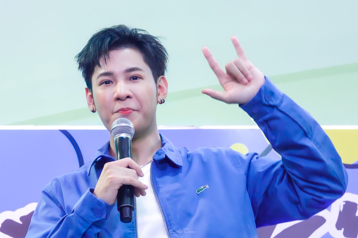 LAky2211's tweet photo. [220903] Singto Anywhere Anytime
#DEVYANYWHEREANYTIME 
#DevyxSingto
#SingtoPrachaya
#สมุนจ้าวป่า https://t.co/BY16vvkL3U