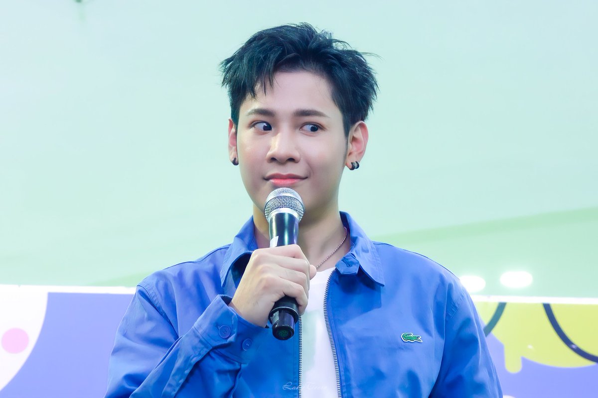 LAky2211's tweet photo. [220903] Singto Anywhere Anytime
#DEVYANYWHEREANYTIME 
#DevyxSingto
#SingtoPrachaya
#สมุนจ้าวป่า https://t.co/utmvgplbHa