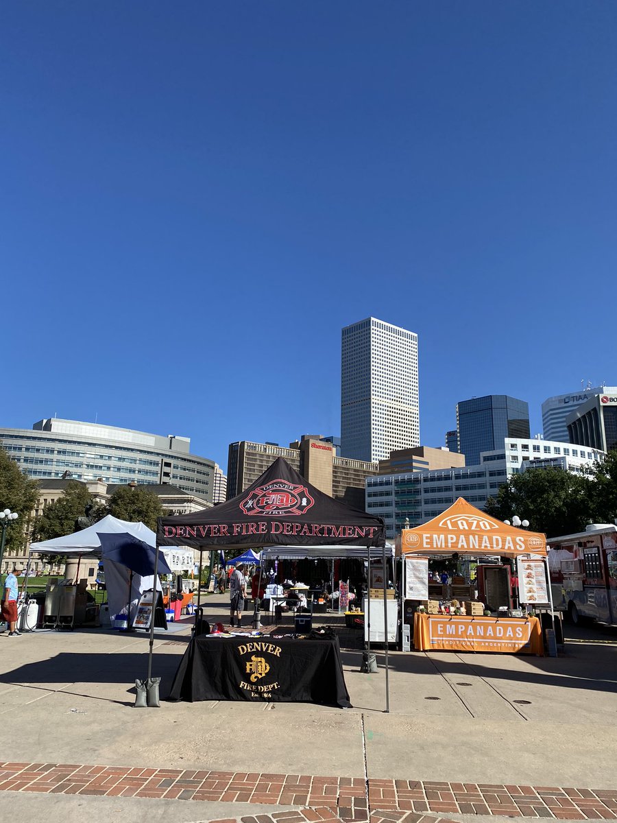 DFDRecruiting's tweet photo. @DFDRecruiting is at Civic Center Park today hanging out at the Denver International Festival.  Come on down and get some great food and talk@to a DFD recruiter about our upcoming job openings! @Denver_Fire @DenSafetyDept @CityofDenver https://t.co/rZEPtRCNMp