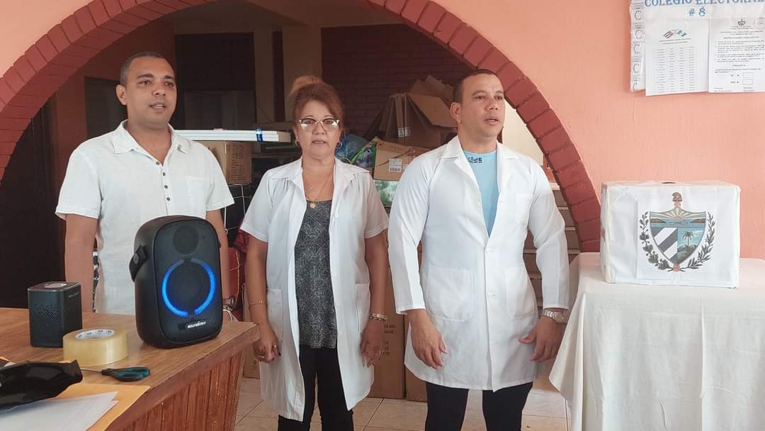 BSayaxche's tweet photo. Se inició sin incidencias el Proceso de Referendo por el Código de las Familias
#ReferendoPopular
#CodigoDeLasFamilias 
@DiazCanelB
@CubaEmbaGuatem
@MINSAPCuba 
@unidad_central
@japortalmiranda https://t.co/RoRC10cRTX