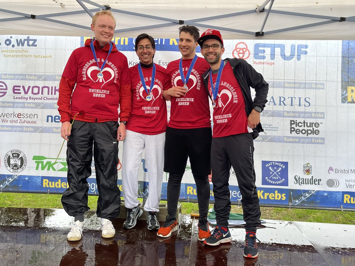 It’s a medal! 🥉#CardioRowsCardio #RudernGegenKrebs Great charity event with #ETUF and #WTZ@and many more! Thanks for all people coming today despite wet conditions! Happy faces! 😀🚣🏻‍♀️ 🚿 ♥️ #TeamEssen <a href="/TRassafMD/">Tienush Rassaf</a> <a href="/UniklinikEssen/">Uniklinikum Essen</a> <a href="/UKKoeln/">Uniklinik Köln</a> <a href="/YoungDgk/">Young DGK</a> <a href="/unidue/">Uni Duisburg-Essen @unidue.bsky.social</a> <a href="/DGK_org/">Deutsche Gesellschaft für Kardiologie</a> <a href="/Essen_Ruhr/">Stadt Essen</a>