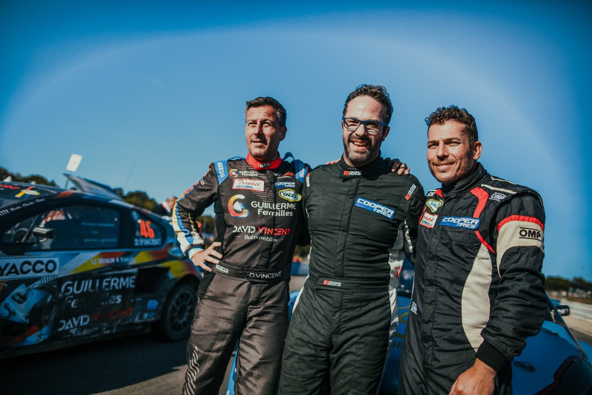 Rallycross_FR's tweet photo. #07 - MAYENNE 🔵 Finales
#Supercar: 1️⃣ @Julien_FEBREAU
#Super1600: 1️⃣ A Paillardon
#ChampionnatdeFranceJuniorFFSA: 1️⃣ T Le Jossec
#CoupedeFranceFeminineFFSA: 1️⃣ A Dupont
#Division3: 1️⃣ A Pelfrene
#Division4: 1️⃣ JF Blaise
#RallycrossFrance #Rallycross https://t.co/xZsUUQpX6O