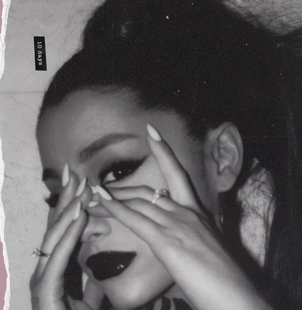 “thank u, next” — Spotify Update:

#1. “7 rings” — 1.798B
#2. “thank u, next” — 1.5B
#3. “break up...” — 807M
#4. “imagine” — 366M
#5. “needy” — 300M
#6. “NASA” — 276M
#7. “bloodline” — 242M 
#8. “bad idea” — 223M
#9. “in my head” — 203M (+1)
#10. “ghostin” — 203M (-1)