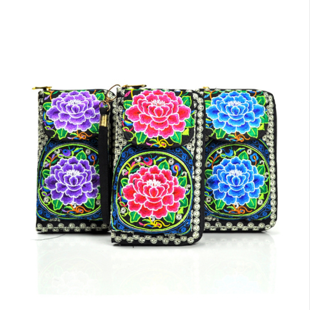UrphoneNeeds's tweet photo. #portable #components Ethnic Craft Phone Bags https://t.co/thws0NDCxz