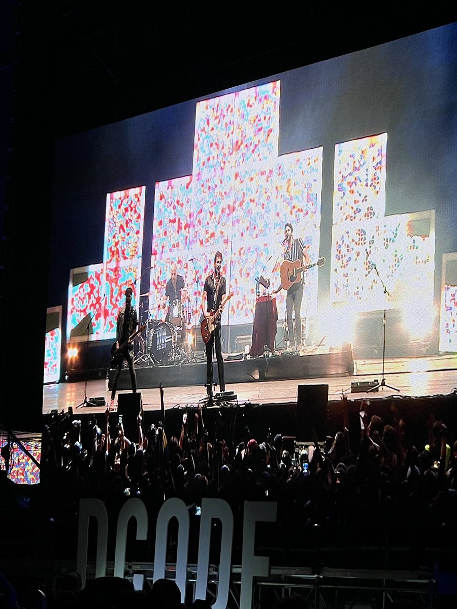 Marcoskicker's tweet photo. “Deberíamos decir mas veces, te deseo lo que te mereces” @VivaSuecia @dcodefest #DCODE2022 #dcode 👏🏻🕺🏻 https://t.co/a1L6q8sHBP