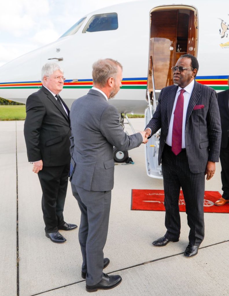 hagegeingob's tweet photo. I arrived in London, UK this afternoon to join Heads of State and Government for the State Funeral of #HMQueenElizabethII tomorrow morning. This evening, I will join His Majesty’s #KingCharlesIII Reception at Buckingham Palace in memory of #HMQueenElizabethII . @RoyalFamily https://t.co/f5lfbn9I4I