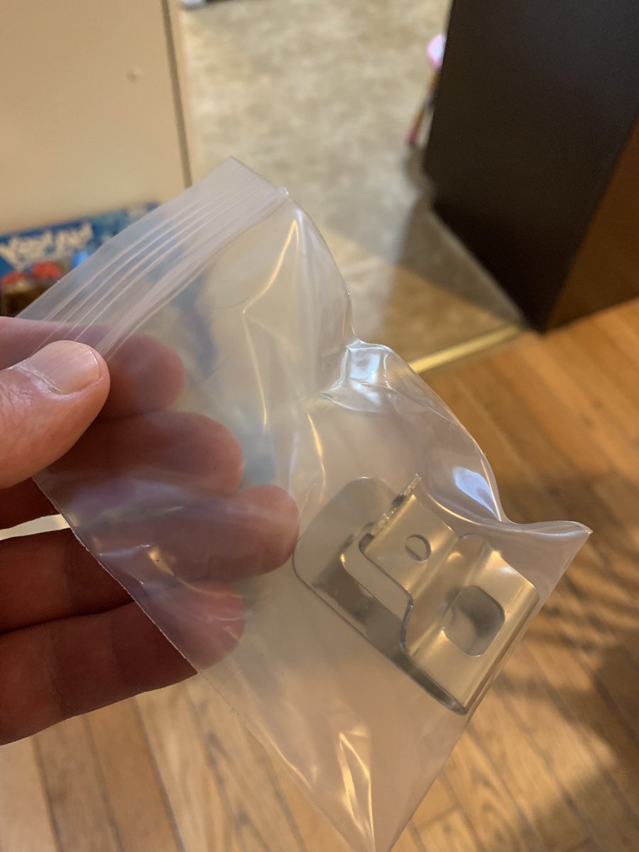 fischprice's tweet photo. Hey @DEWALTtough, just bought this and it seems to be missing the belt hook screw 🤔 any chance of you sending me one vs me having to return this to the store for a tiny screw? https://t.co/BEts3pSrIL