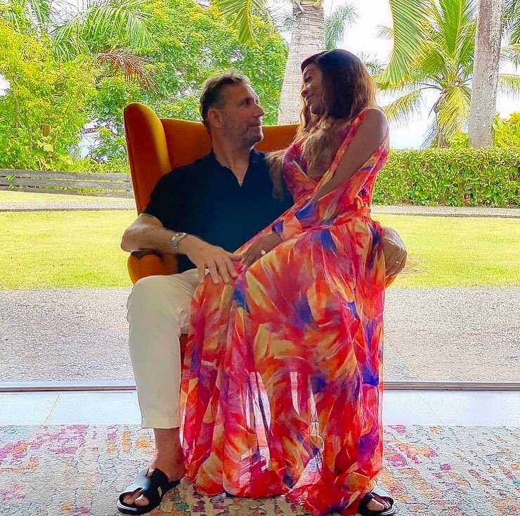 swirl_bwwm's tweet photo. Nordia &amp; Jon 👸🏾🤴🏼 17 years and forever to go💓 
#loveknowsnocolor #bwwm #interracialcouple #stunning #whitemendatingblackwomen #blackwomendatingwhitemen #interracialcouple #17yearstogether #interracialdating #modeling #ootd #influencer #classymen #classywomen #stylish #fashion https://t.co/msAeS0WbkU