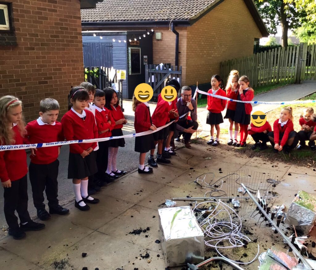 TJPrimary's tweet photo. ๐ฝ Our week in #Year2 was out of this world! There were some very strange goings-on as the children arrived at school on Wednesday. UFO? Satellite? The children investigated and used their inference skills to guess what happened. What are your thoughts? #TJEnglish #TJ2JM #TJ2C https://t.co/oU8h5d6Equ