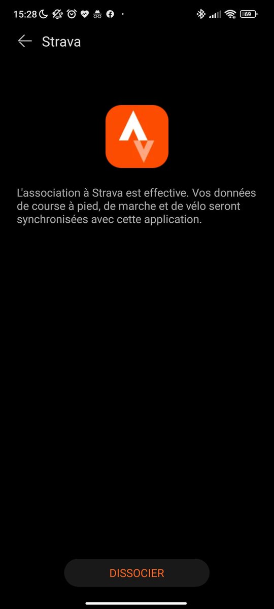 Flo_90's tweet photo. Enfin les montre #Huawei semblent compatible #strava. Plus qu'à tester si ça fonctionne bien. #gt3pro https://t.co/yJcN772g2v