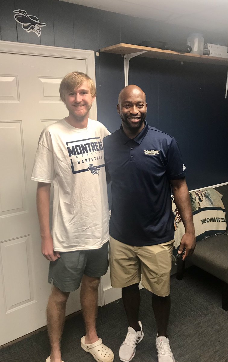 Eli Osborne tweet media