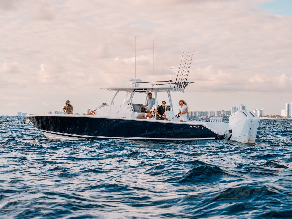 flibsofficial's tweet photo. Sundays are for hitting the water π
.
A @JupiterMarine first! After years of being Yamaha only, the #Jupiter40 is equipped with Twin Mercury 600 #OutboardEngines! Come check her out at #FLIBS22 π β https://t.co/xCNmi0JsvO
.
#CenterConsole #Offshore #JupiterBoats #FLIBS #Boat https://t.co/cPcK0vjddt